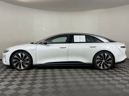 Used 2022 Lucid Air Grand Touring image 3