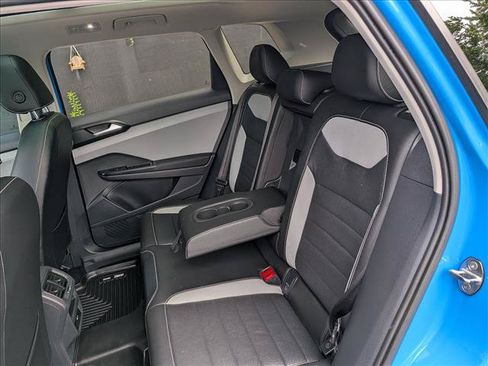 Certified 2023 Volkswagen Taos SEL AWD/4WD image 22