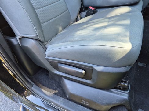 Used 2019 RAM 1500 Express w/ Express Value Package image 19