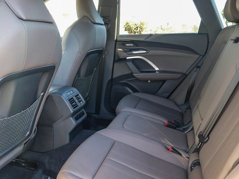 Used 2025 Audi Q5 Premium Plus AWD/4WD image 17