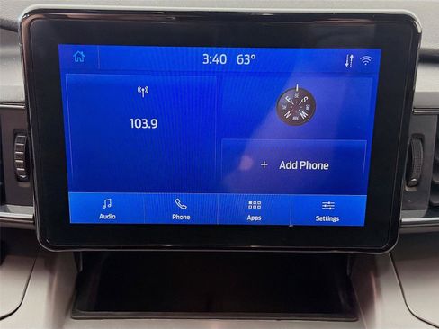 Used 2021 Ford Explorer XLT w/ Equipment Group 202A image 14