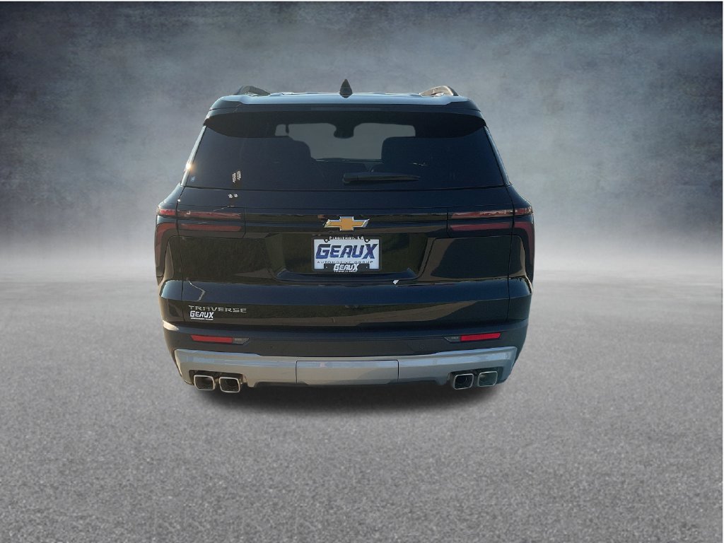 Used 2026 Chevrolet Traverse LT FWD image 6