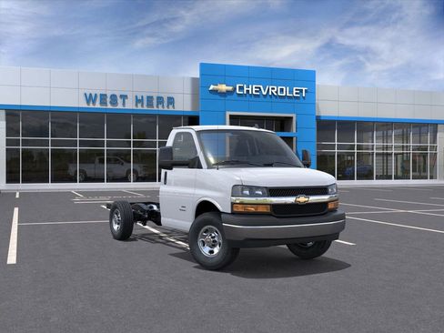 New 2025 Chevrolet Express 3500 w/ Power Convenience Package RWD image 42