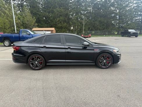Used 2019 Volkswagen Jetta GLI image 5