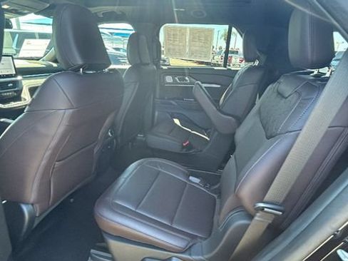 Certified 2025 Ford Explorer Platinum w/ Ultimate Package AWD/4WD image 16