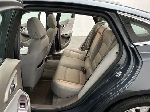 Used 2021 Chevrolet Malibu LT image 20