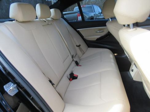 Used 2018 BMW 330i Sedan w/ Convenience Package image 28