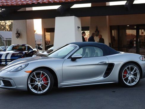 Used 2017 Porsche 718 Boxster S image 63