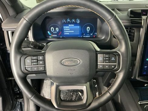 Used 2024 Ford Expedition Max Platinum AWD/4WD image 18