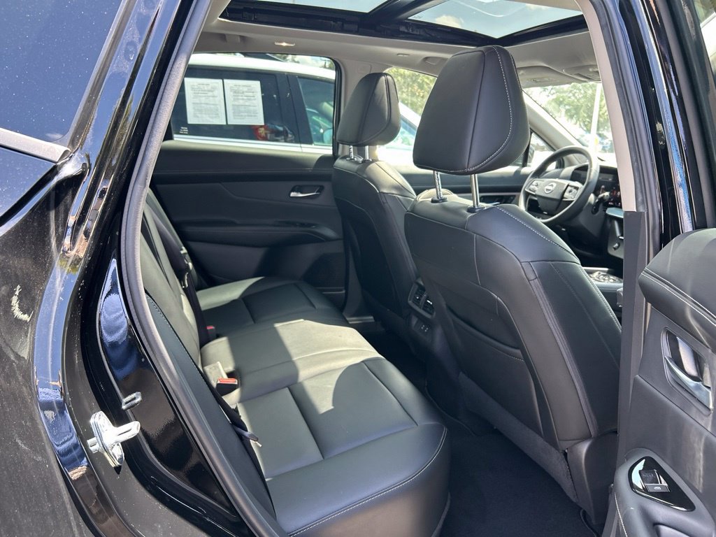 Certified 2025 Nissan Murano SL AWD/4WD image 47
