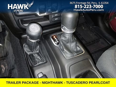 Used 2024 Jeep Gladiator Sport image 18