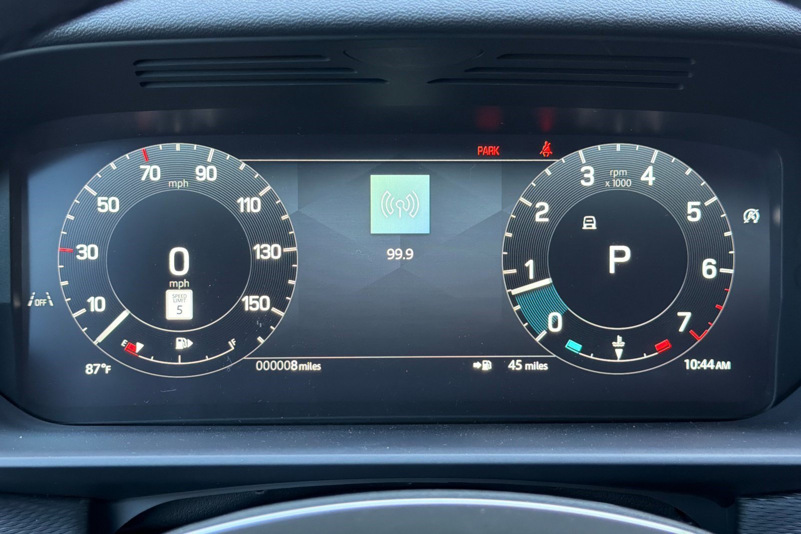New 2026 Land Rover Discovery Dynamic SE AWD/4WD image 21