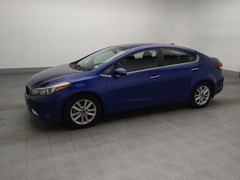 Used 2017 Kia Forte S w/ S Technology Package FWD image 2