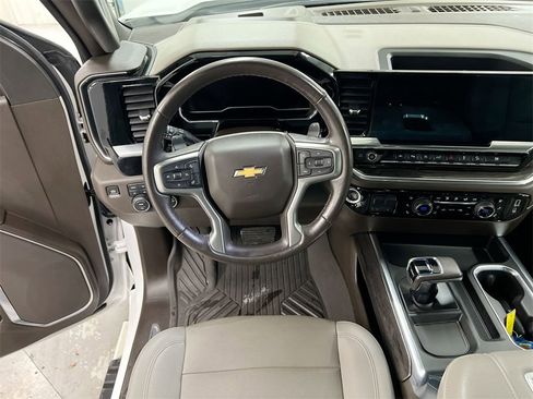 Used 2022 Chevrolet Silverado 1500 LTZ image 20