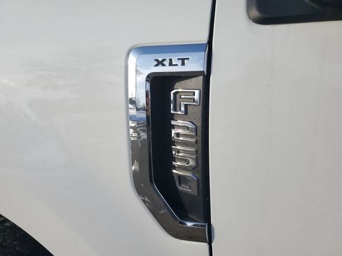Used 2021 Ford F250 XLT w/ XLT Premium Package image 27