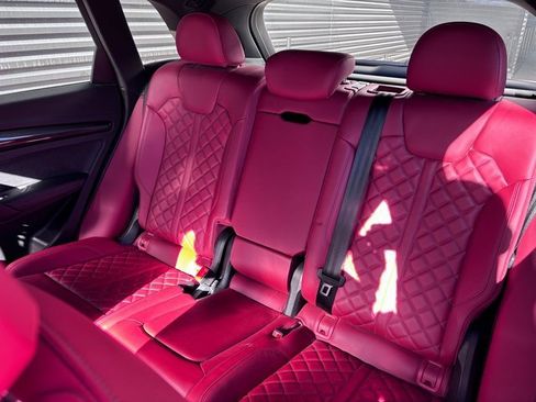 Used 2023 Audi SQ5 Premium Plus w/ Premium Plus Package image 24