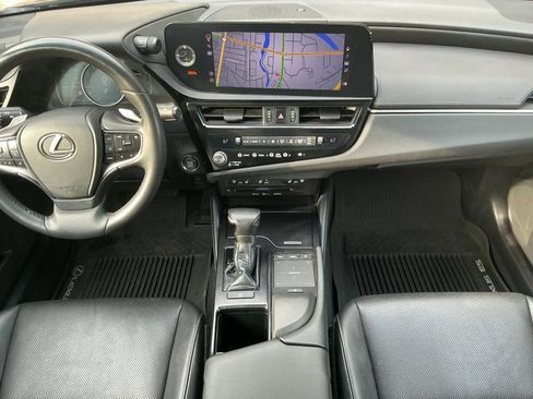 Used 2022 Lexus ES 350 w/ Premium Package image 20