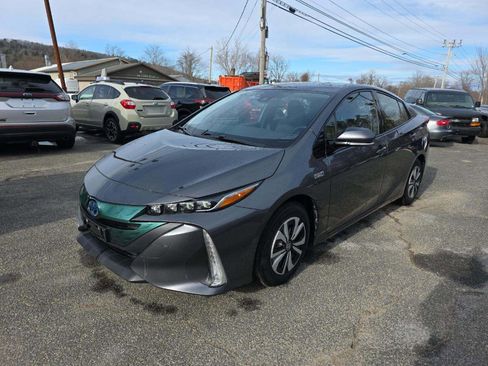 Used 2017 Toyota Prius Prime Plus image 1