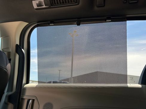 Used 2024 Toyota Sienna Platinum image 18