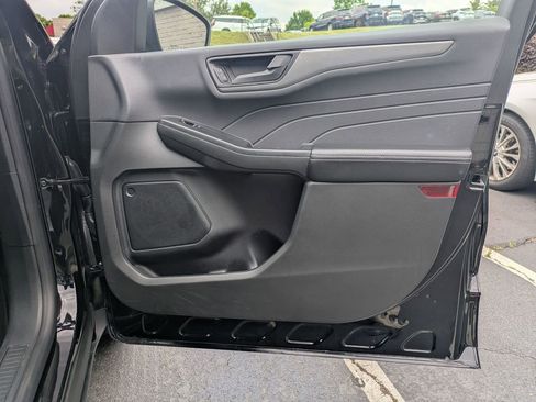Used 2025 Ford Escape Active FWD image 31