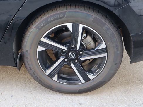 Used 2024 Nissan Sentra SV FWD image 26