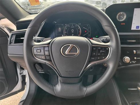 Used 2023 Lexus ES 350 image 21