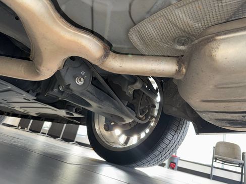 Used 2014 Cadillac XTS Platinum image 16