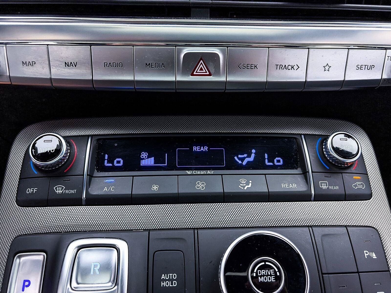 Used 2022 Hyundai Palisade Calligraphy FWD image 24