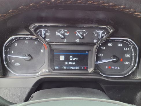 Used 2022 GMC Sierra 2500 AT4 w/ AT4 Preferred Package AWD/4WD image 14