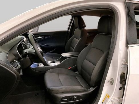 Used 2020 Chevrolet Malibu LT FWD image 24