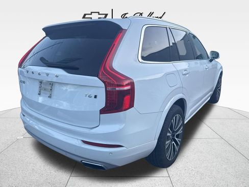 Used 2021 Volvo XC90 T6 Momentum image 5