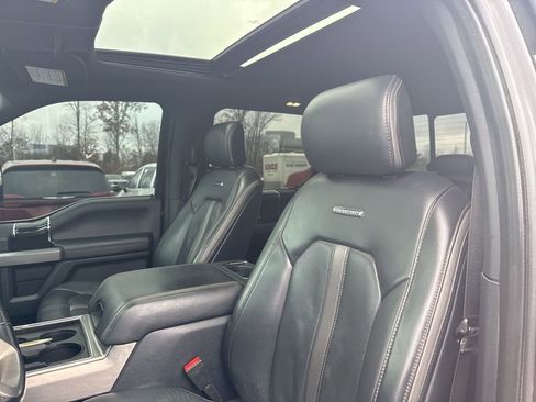 Used 2022 Ford F350 Platinum image 7