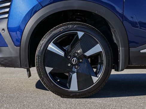 New 2026 Nissan Kicks SR image 11