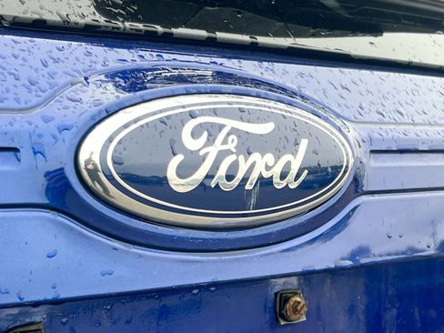 Used 2013 Ford Edge SE FWD image 12
