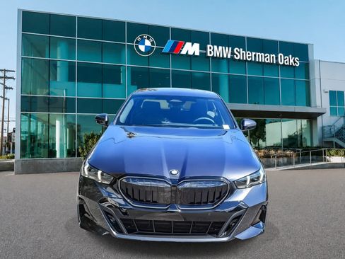 New 2027 BMW 530i w/ M Sport Package RWD image 2