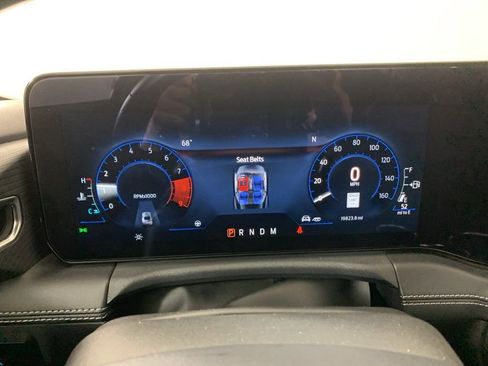 Used 2024 Ford Mustang GT Premium image 18