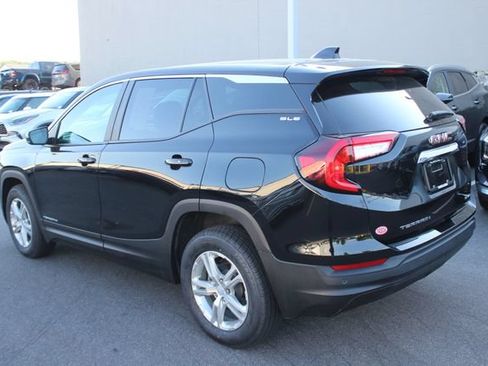 Used 2023 GMC Terrain SLE AWD/4WD image 26