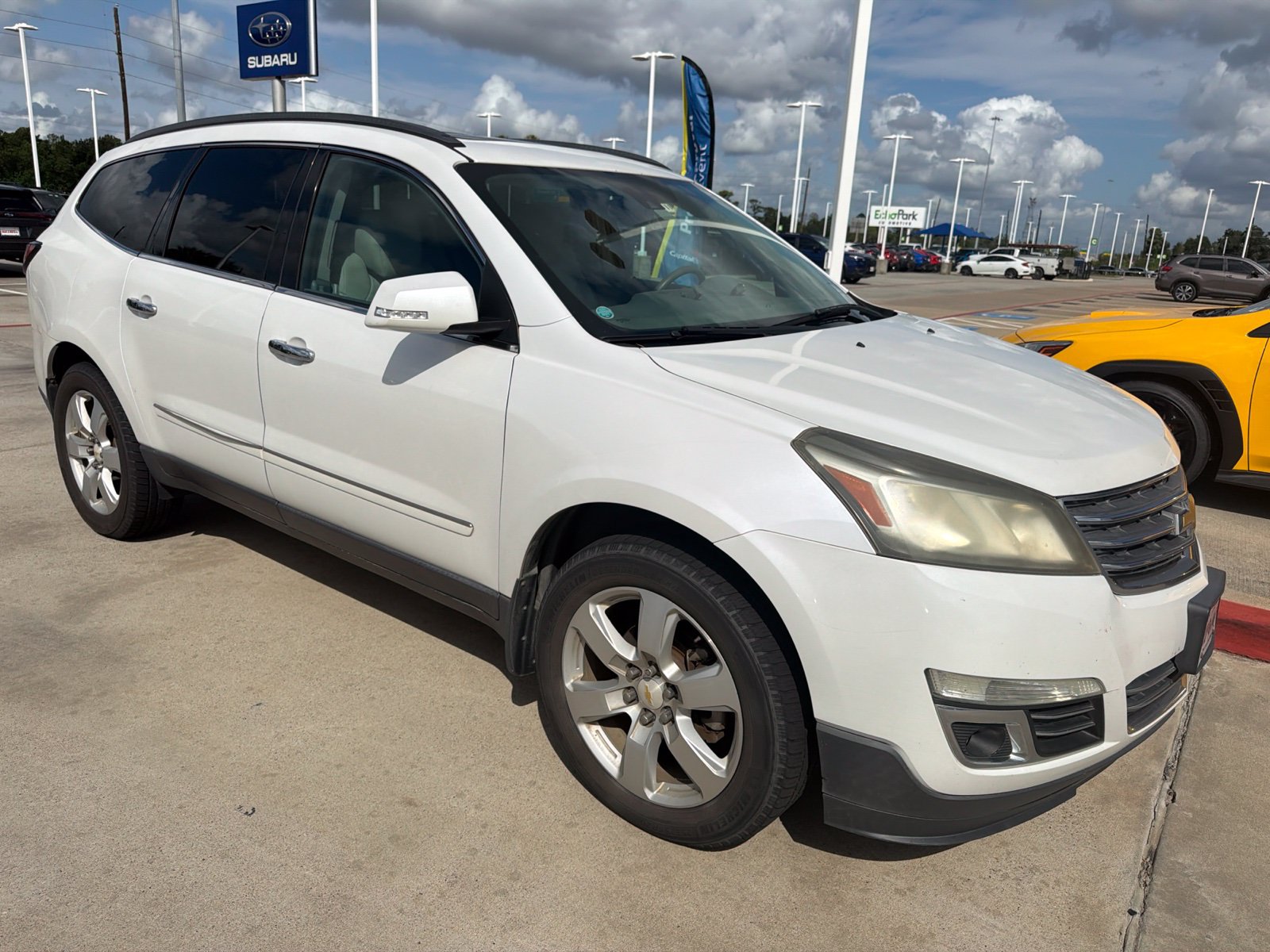 Used 2016 Chevrolet Traverse LTZ FWD image 4