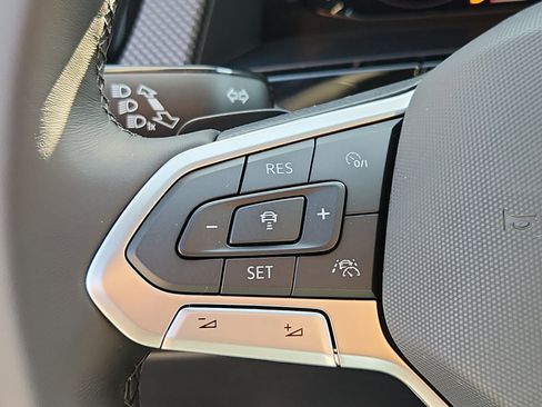 New 2026 Volkswagen Atlas Cross Sport SEL Premium R-Line image 18