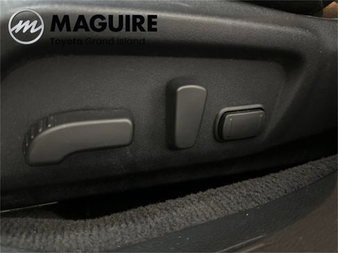 Used 2018 Subaru Outback 2.5i Premium image 15