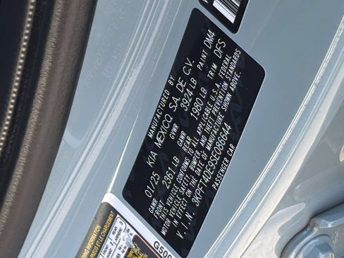 Used 2025 Kia K4 FWD image 30
