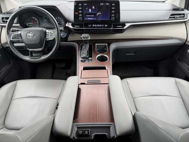 Certified 2022 Toyota Sienna XLE FWD image 21