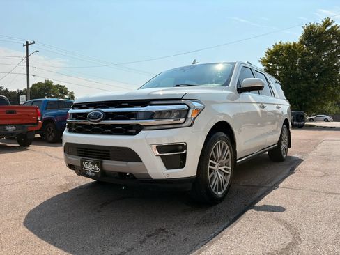 Used 2022 Ford Expedition Max Limited AWD/4WD image 4