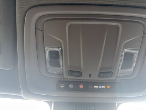 Used 2023 Chevrolet Silverado 1500 LT image 20