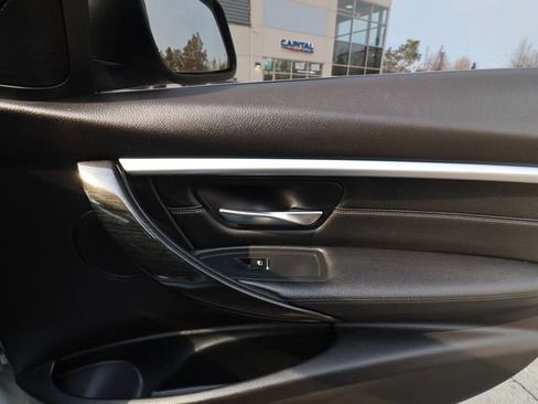 Used 2018 BMW 330i xDrive Sedan w/ Convenience Package image 41