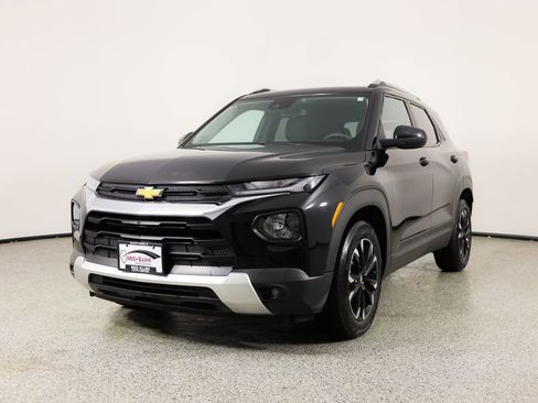 Used 2021 Chevrolet TrailBlazer LT image 3
