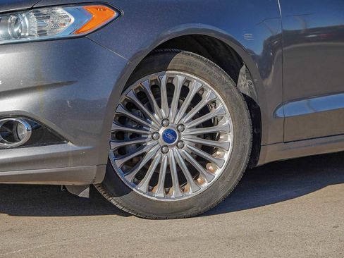 Used 2014 Ford Fusion Titanium image 2