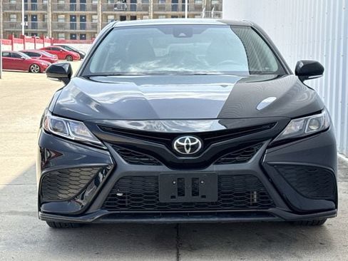 Used 2024 Toyota Camry SE FWD image 7