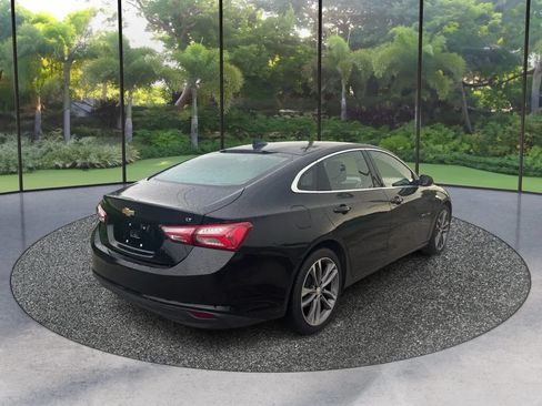 Used 2022 Chevrolet Malibu LT FWD image 5