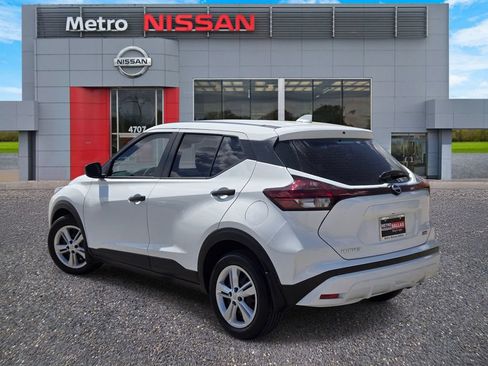 Certified 2025 Nissan Kicks Play S FWD image 4